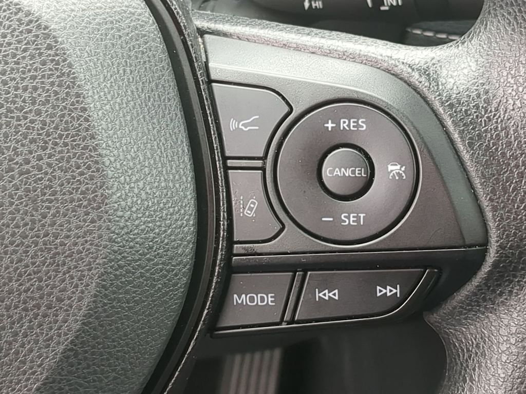 Thumbnail: 2025 Toyota RAV4 - 30