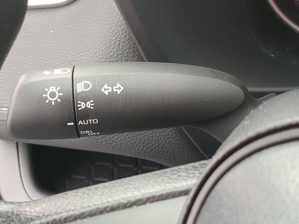 Thumbnail: 2025 Toyota RAV4 - 31