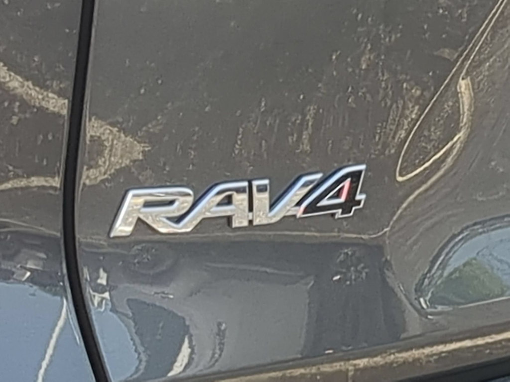 Thumbnail: 2023 Toyota RAV4 - 23