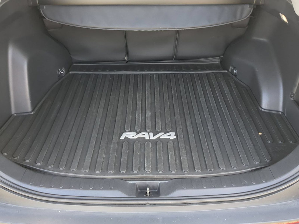 Thumbnail: 2024 Toyota RAV4 - 17