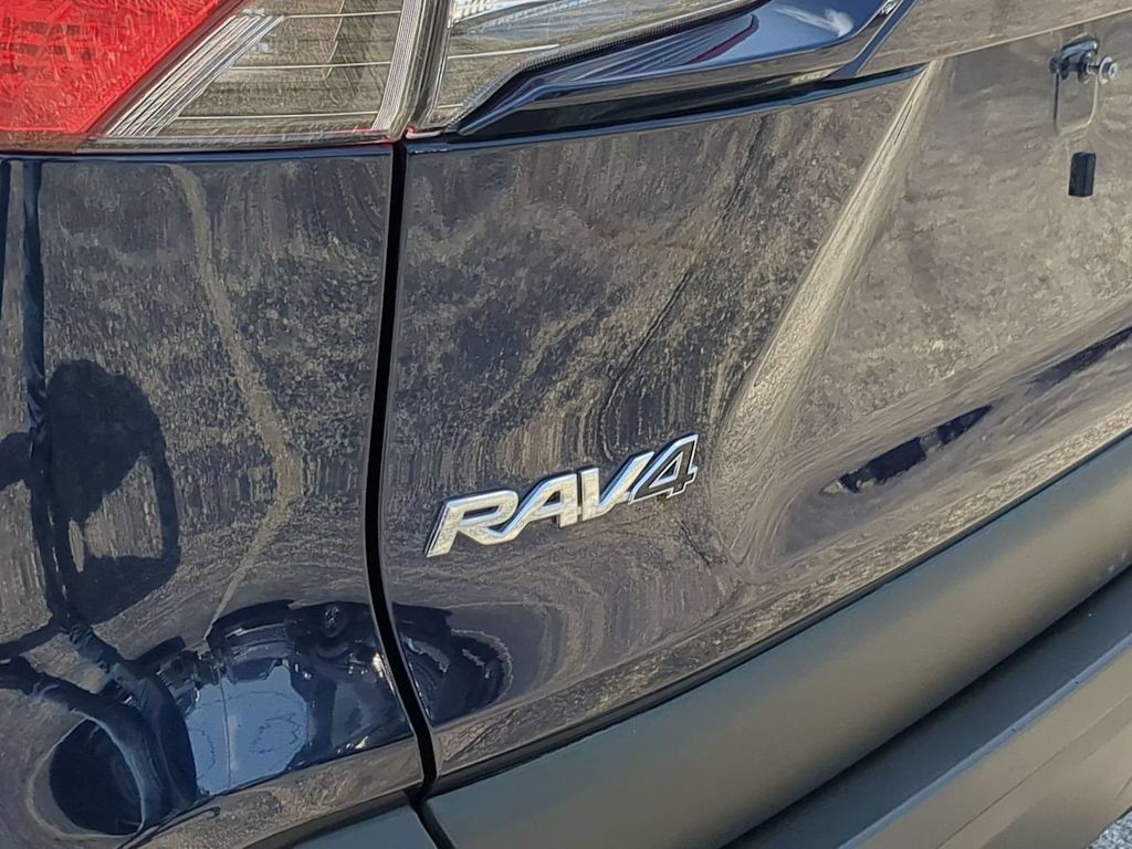 Thumbnail: 2025 Toyota RAV4 - 25