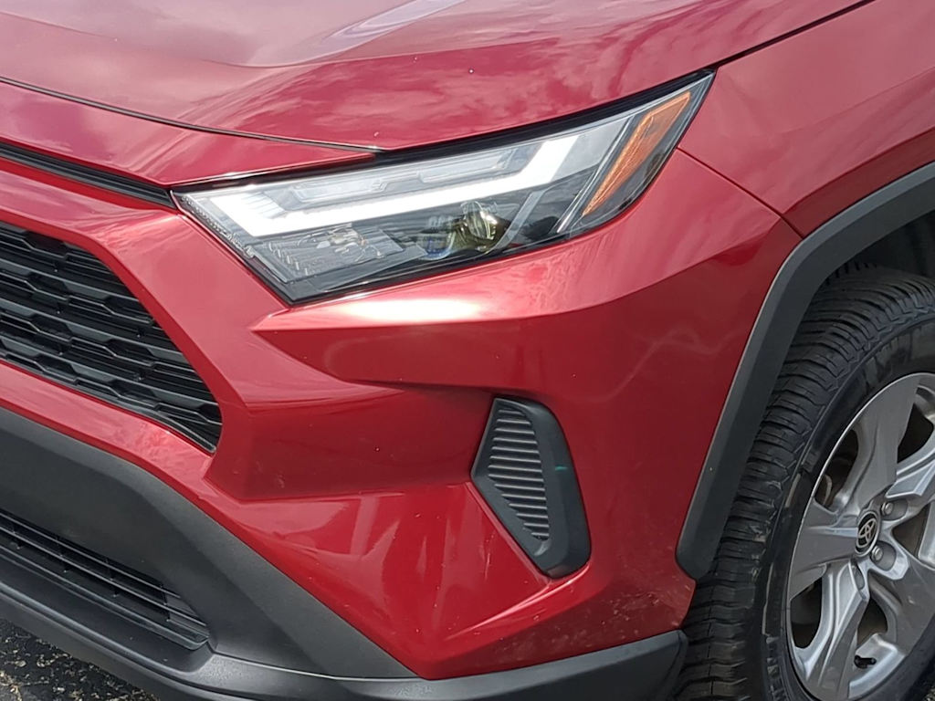 Thumbnail: 2022 Toyota RAV4 - 23