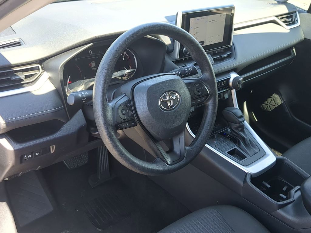 Thumbnail: 2025 Toyota RAV4 - 2