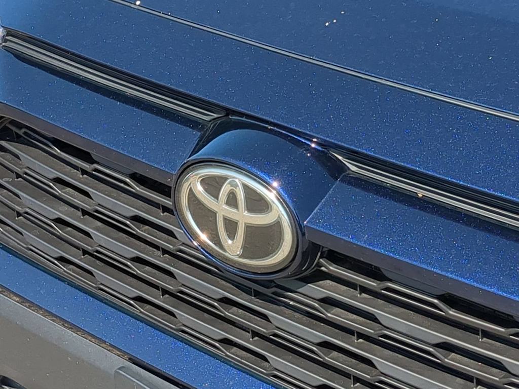 Thumbnail: 2025 Toyota RAV4 - 7