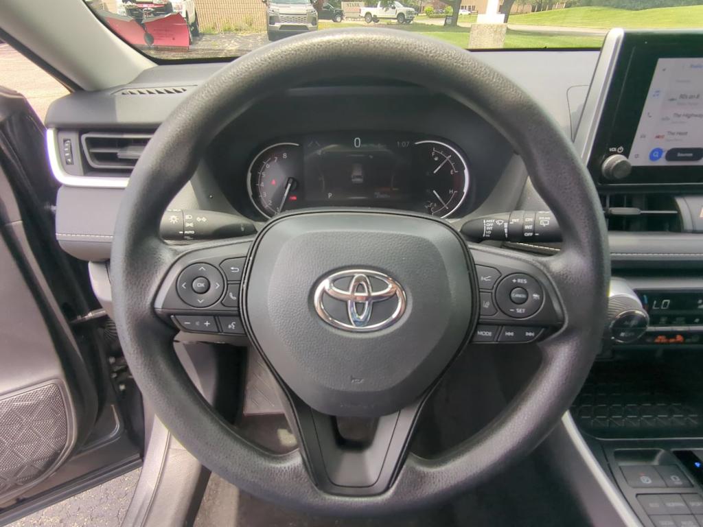 Thumbnail: 2025 Toyota RAV4 - 12