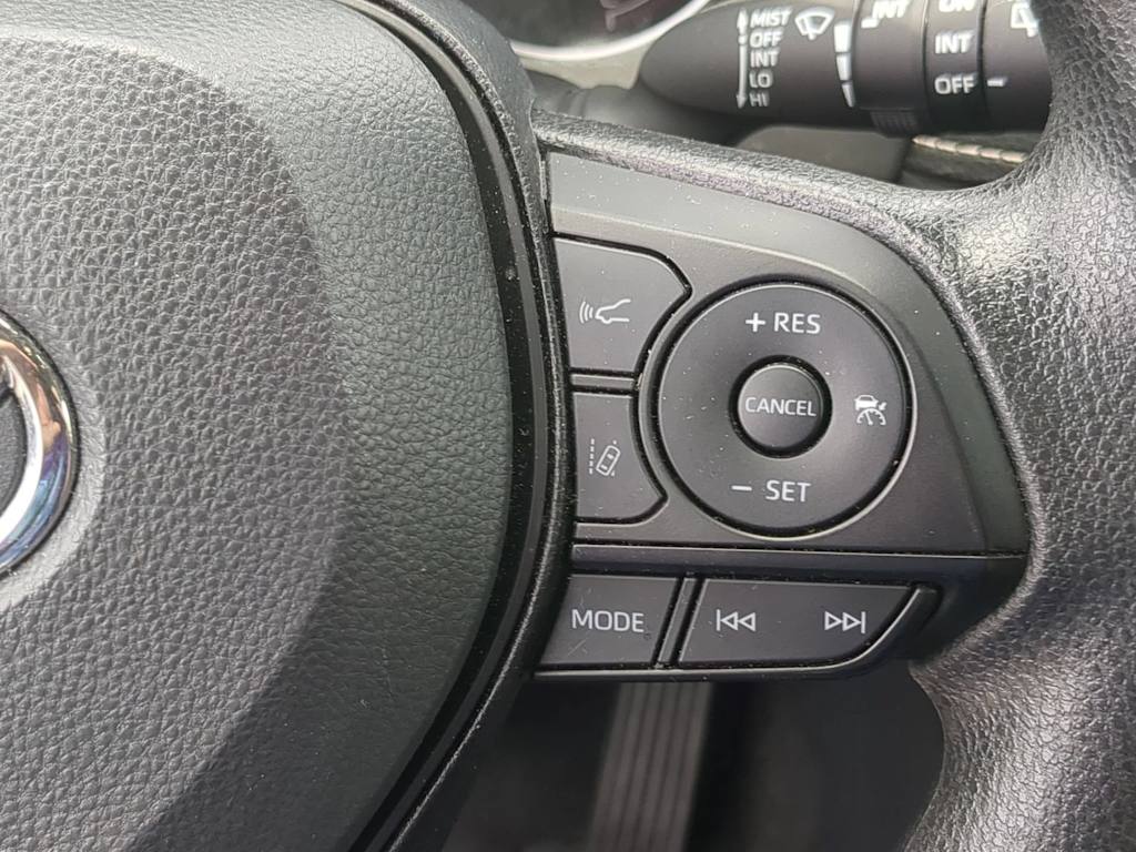 Thumbnail: 2025 Toyota RAV4 - 30