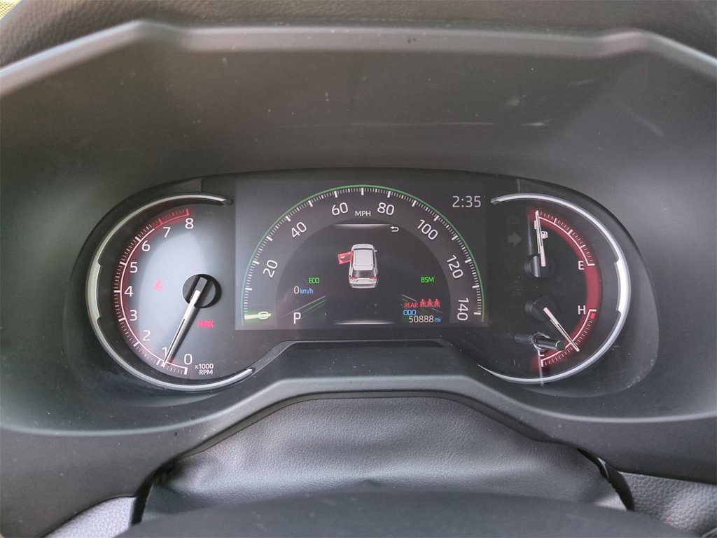 Thumbnail: 2022 Toyota RAV4 - 16