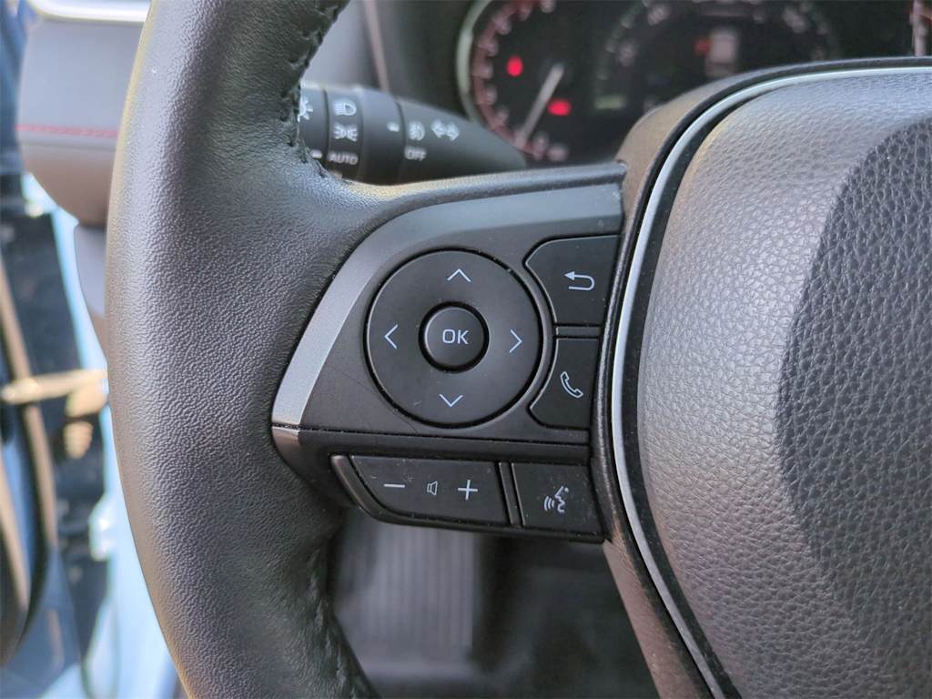 Thumbnail: 2022 Toyota RAV4 - 30