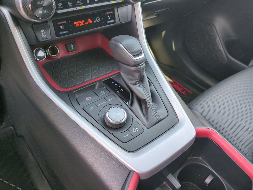 Thumbnail: 2022 Toyota RAV4 - 35