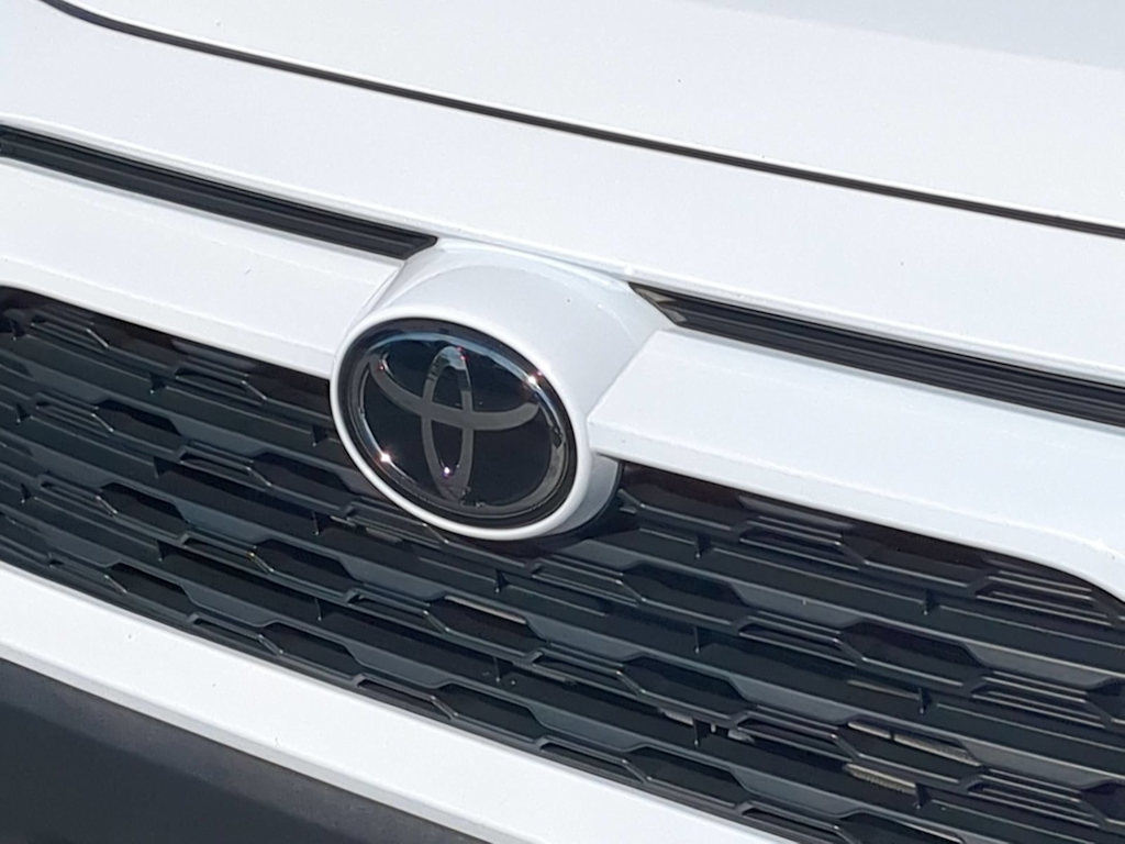 Thumbnail: 2025 Toyota RAV4 - 7