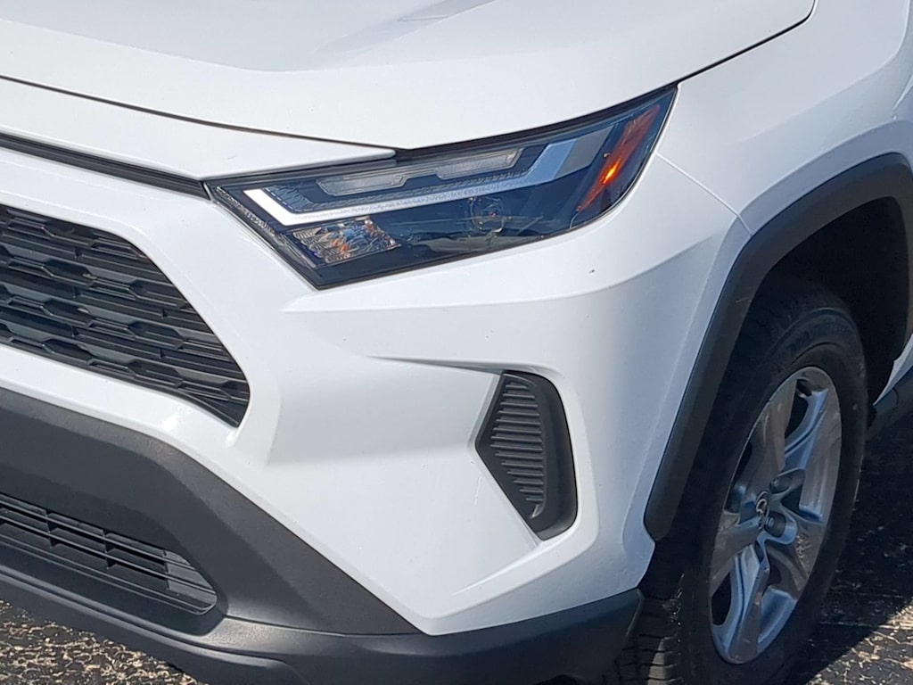 Thumbnail: 2025 Toyota RAV4 - 23