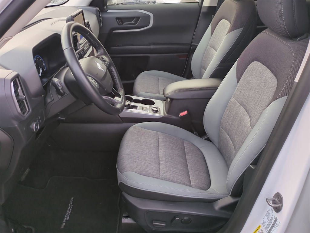 Thumbnail: 2022 Ford Bronco Sport - 9