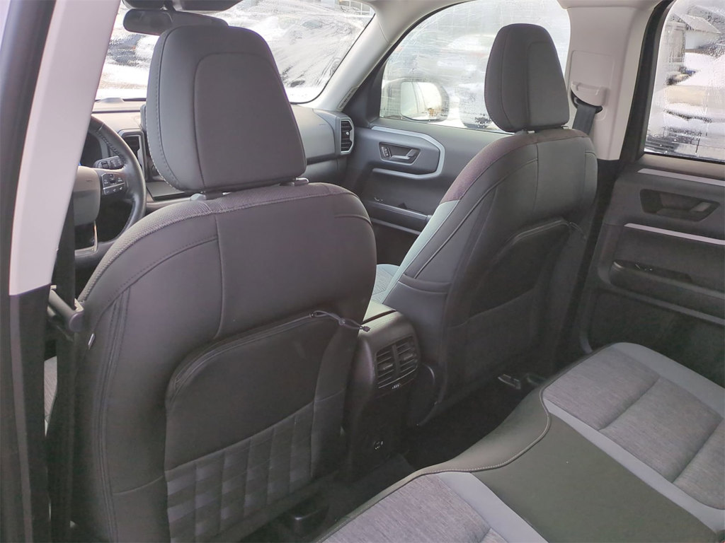 Thumbnail: 2022 Ford Bronco Sport - 11