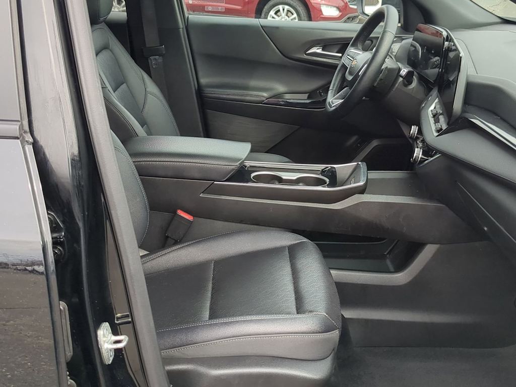 Thumbnail: 2025 Chevrolet Equinox - 11