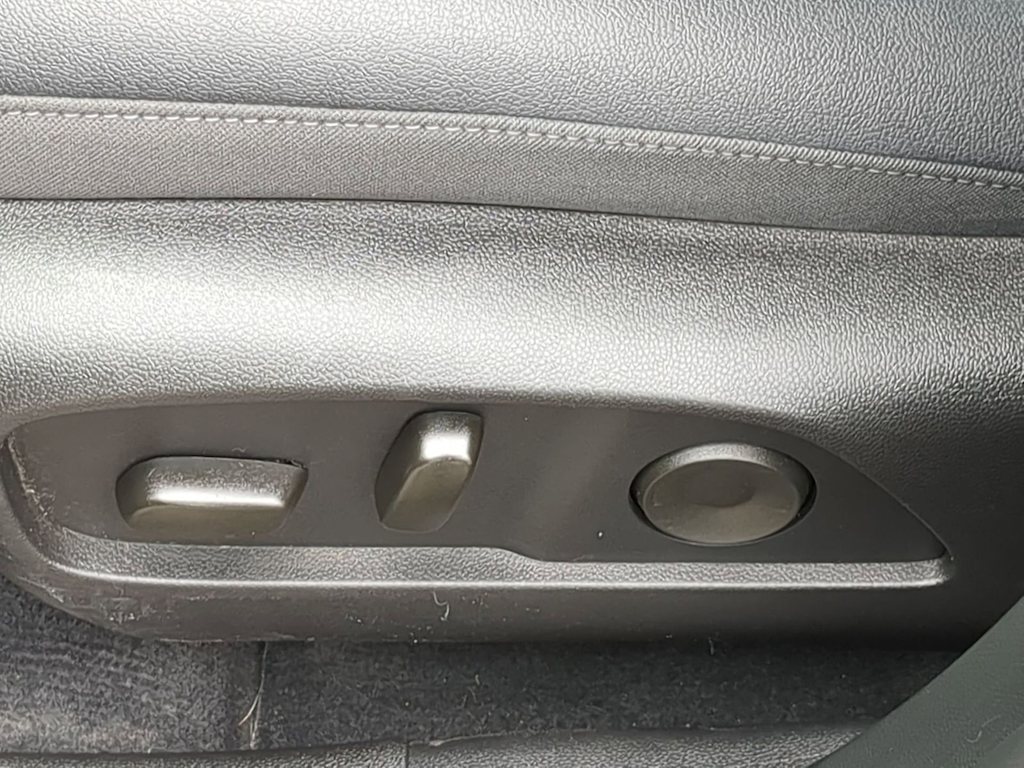 Thumbnail: 2025 Chevrolet Equinox - 25