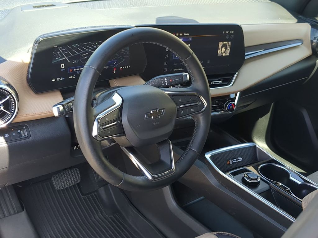 Thumbnail: 2026 Chevrolet Equinox - 2