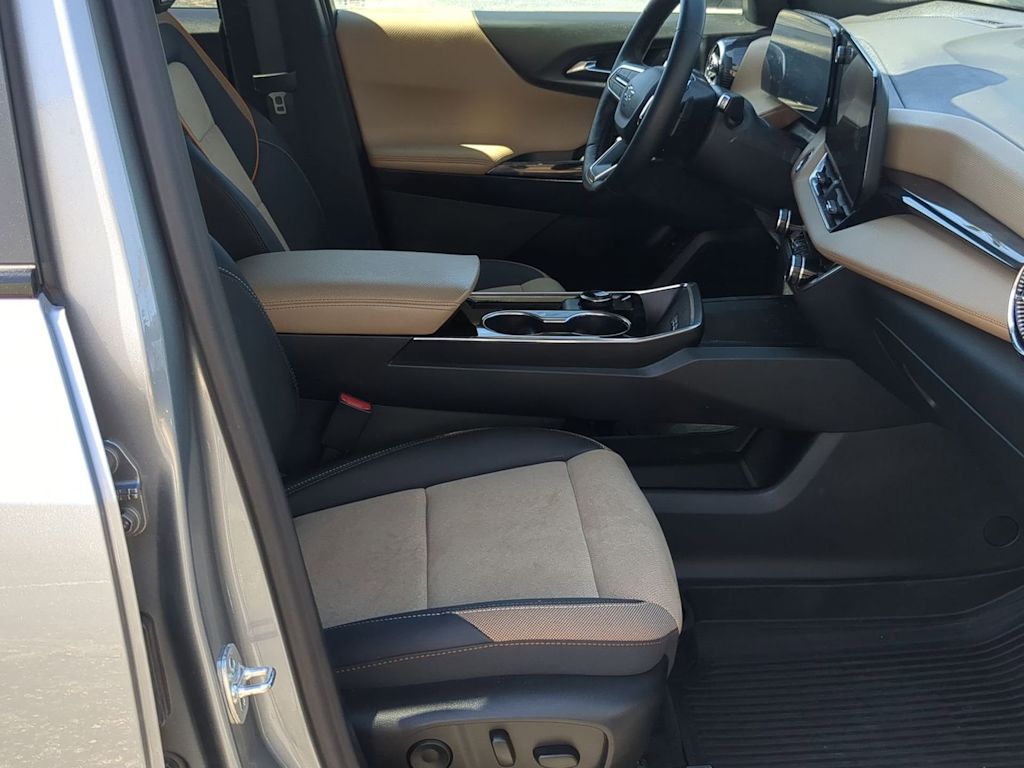 Thumbnail: 2026 Chevrolet Equinox - 11