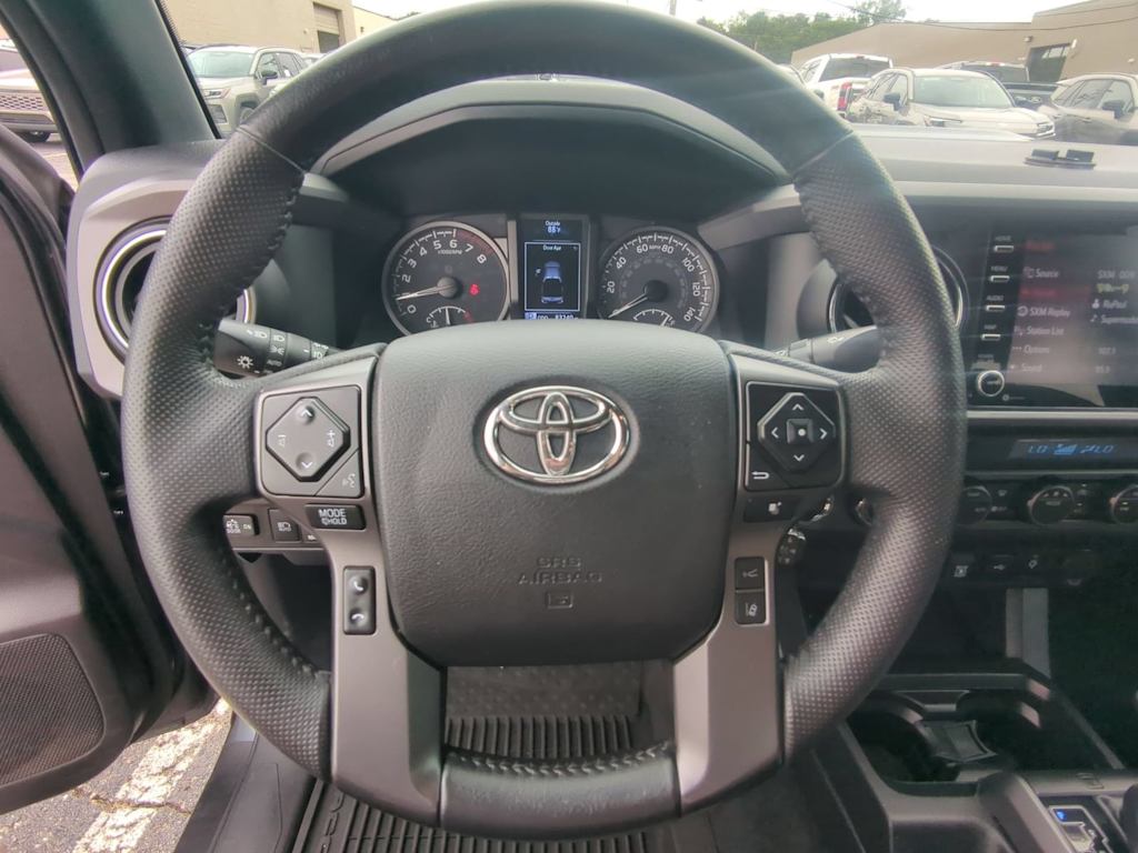 Thumbnail: 2022 Toyota Tacoma - 13