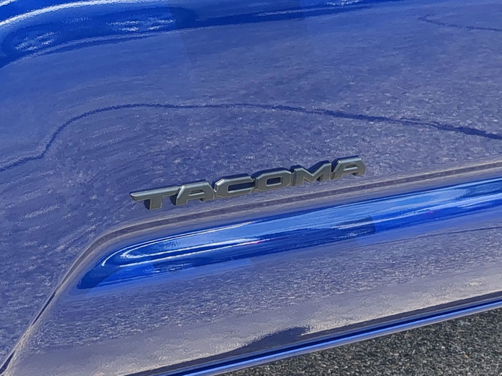 Thumbnail: 2023 Toyota Tacoma - 25