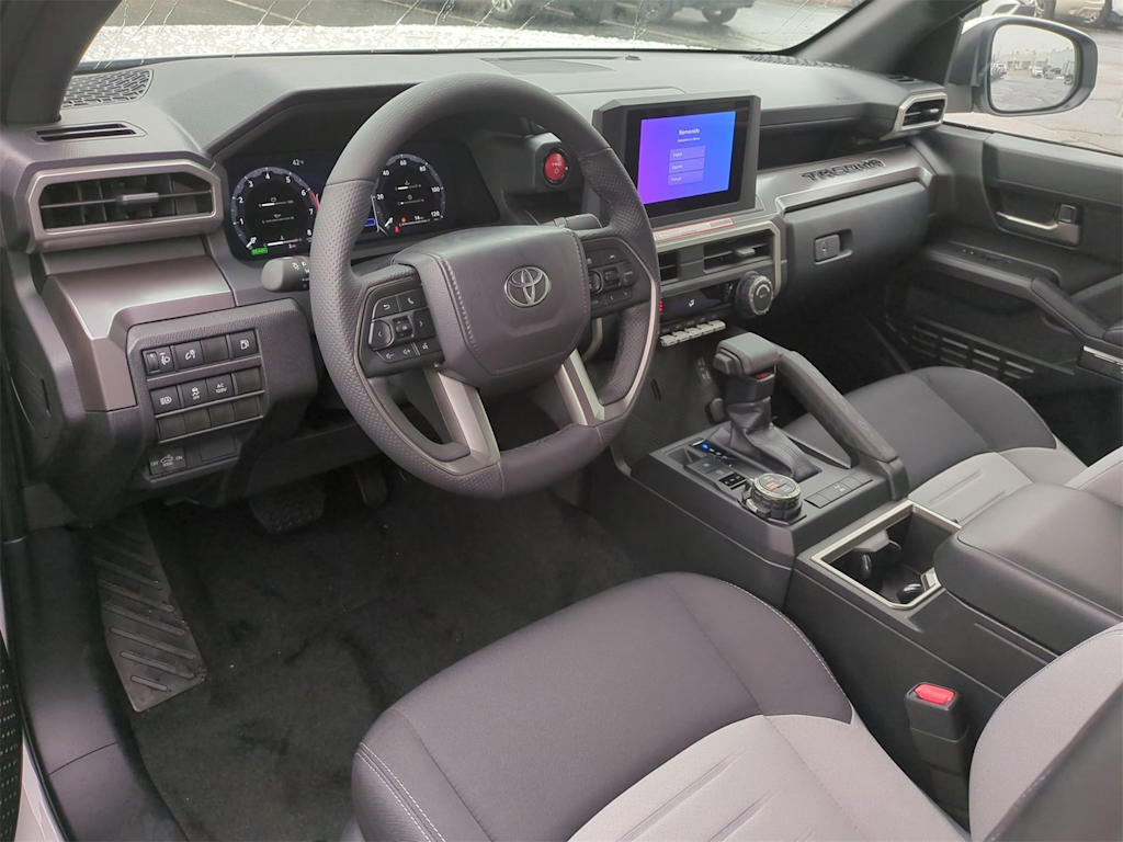 2025 Toyota Tacoma TRD Off-Road 2