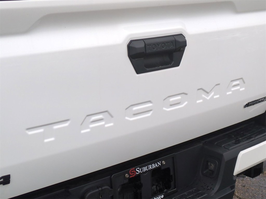 2025 Toyota Tacoma TRD Off-Road 6