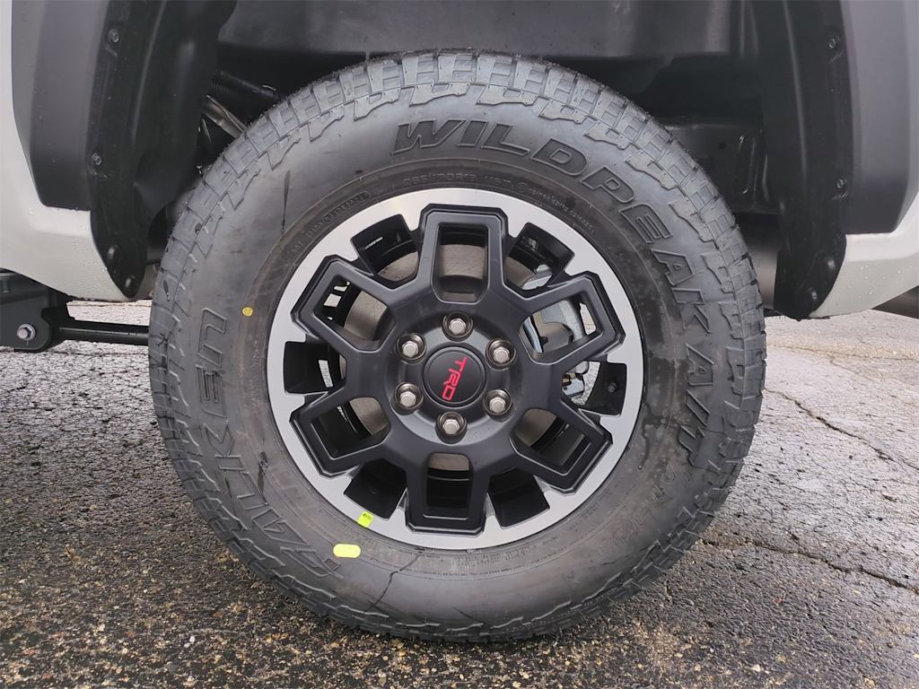 2025 Toyota Tacoma TRD Off-Road 7