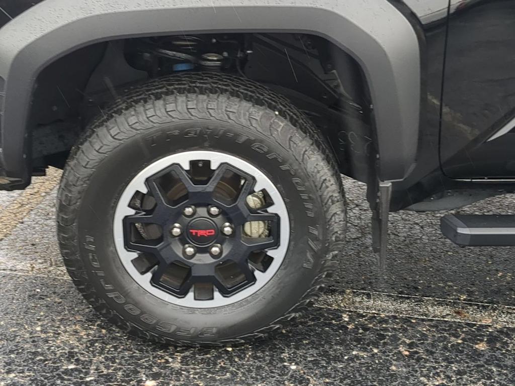Thumbnail: 2024 Toyota Tacoma - 8