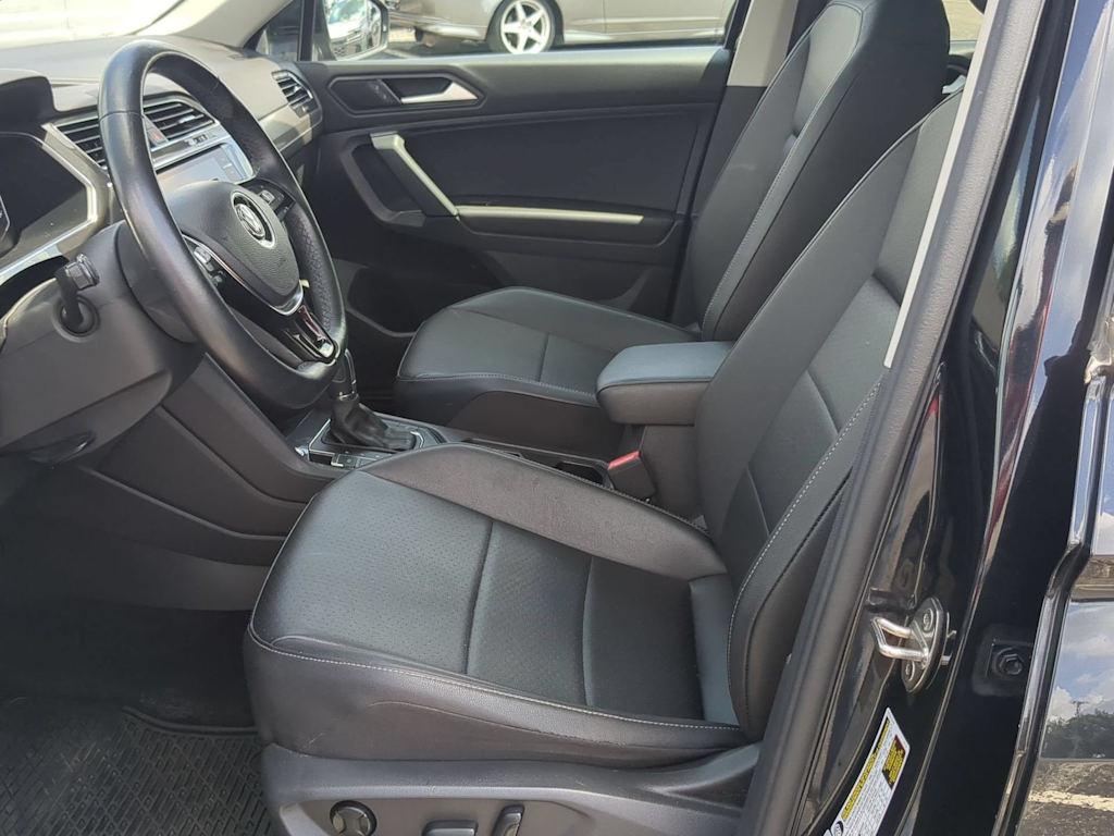 Thumbnail: 2019 Volkswagen Tiguan - 10