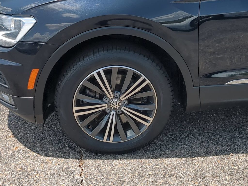 Thumbnail: 2019 Volkswagen Tiguan - 8