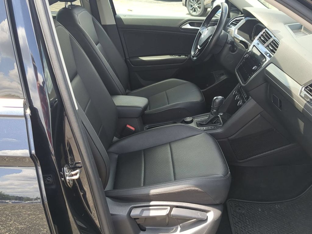 Thumbnail: 2019 Volkswagen Tiguan - 11