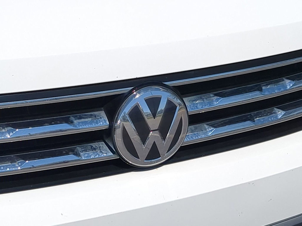 Thumbnail: 2018 Volkswagen Tiguan - 25
