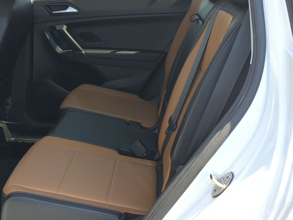 Thumbnail: 2018 Volkswagen Tiguan - 27