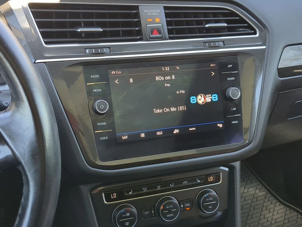 Thumbnail: 2018 Volkswagen Tiguan - 14