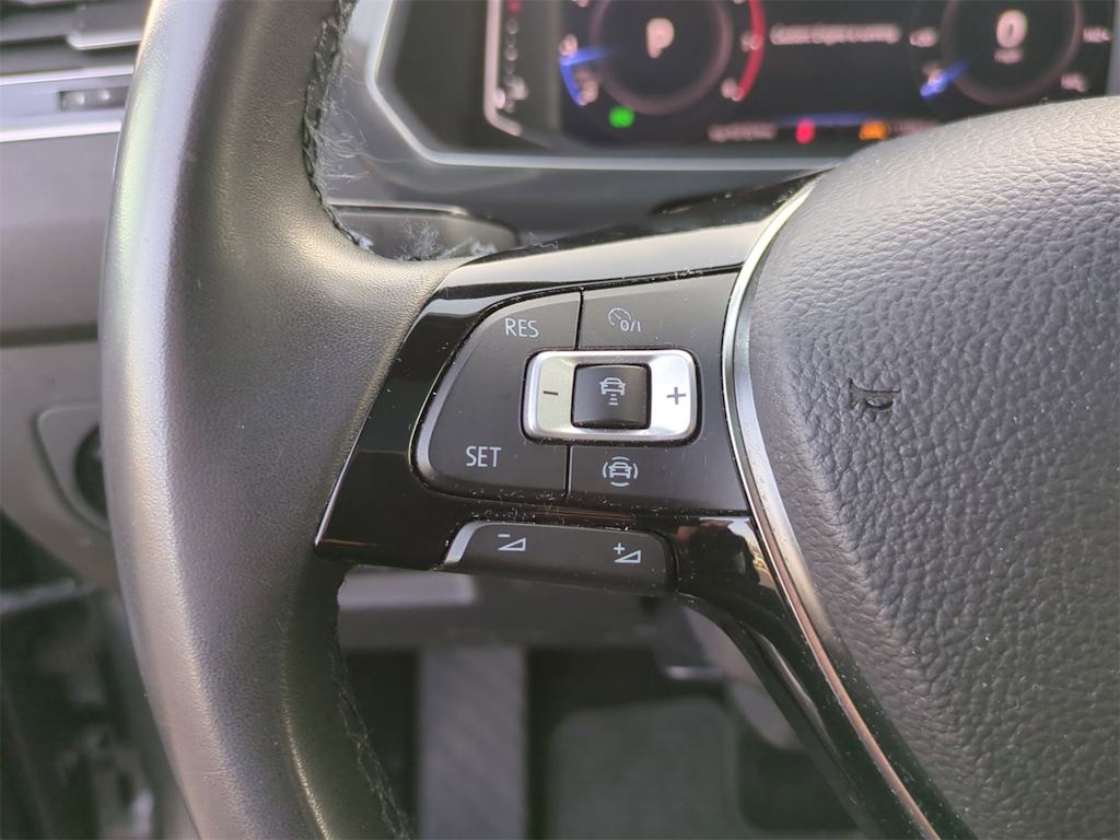 Thumbnail: 2020 Volkswagen Tiguan - 30