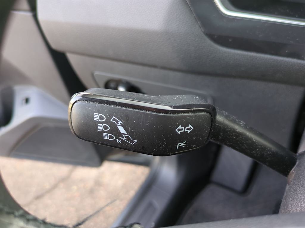 Thumbnail: 2020 Volkswagen Tiguan - 33