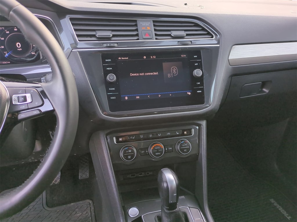 Thumbnail: 2020 Volkswagen Tiguan - 14