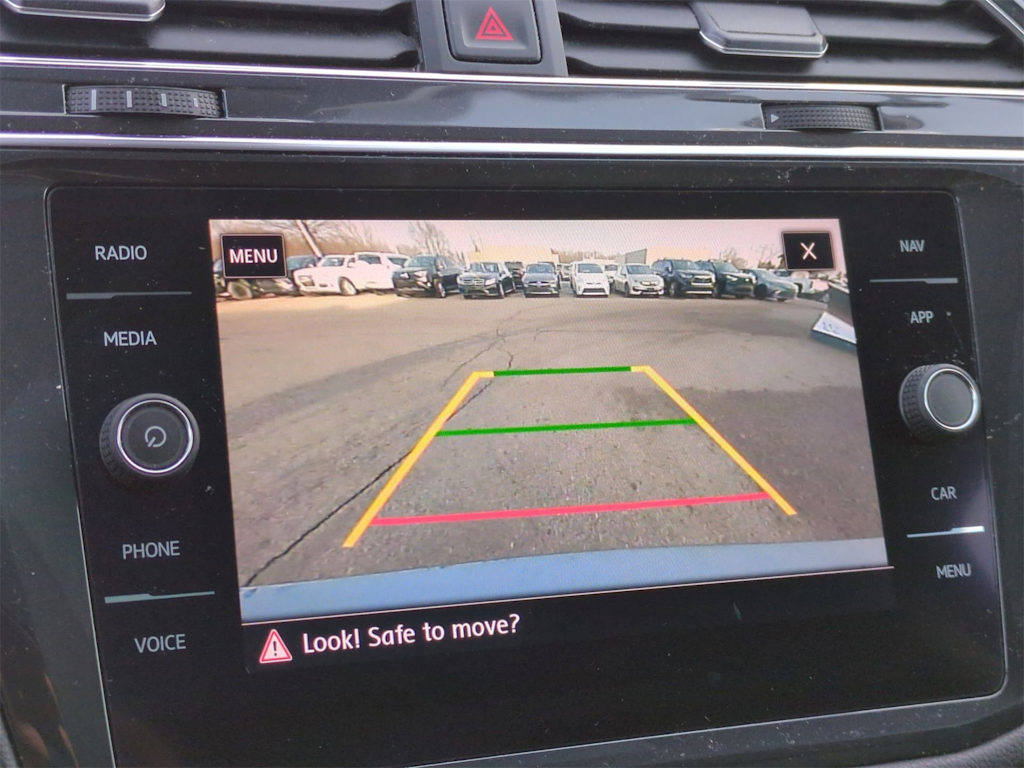 Thumbnail: 2020 Volkswagen Tiguan - 34