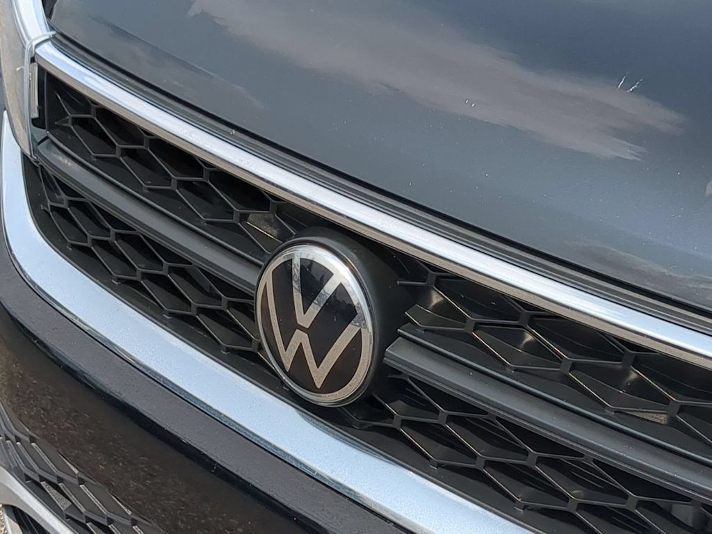 Thumbnail: 2022 Volkswagen Taos - 7