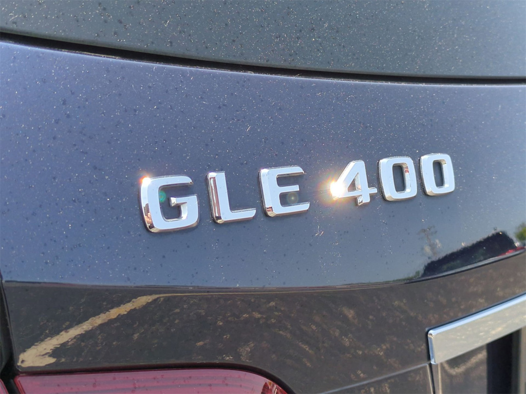 Thumbnail: 2016 Mercedes-Benz GLE - 23