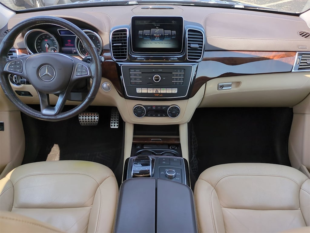 Thumbnail: 2016 Mercedes-Benz GLE - 9