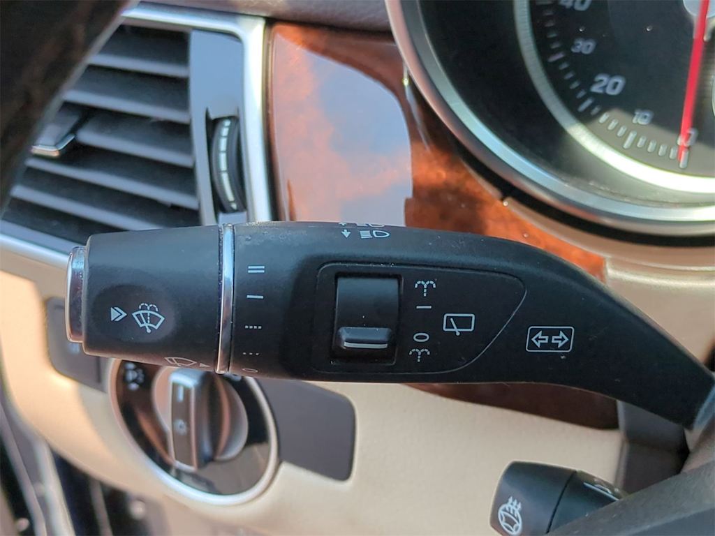 Thumbnail: 2016 Mercedes-Benz GLE - 15