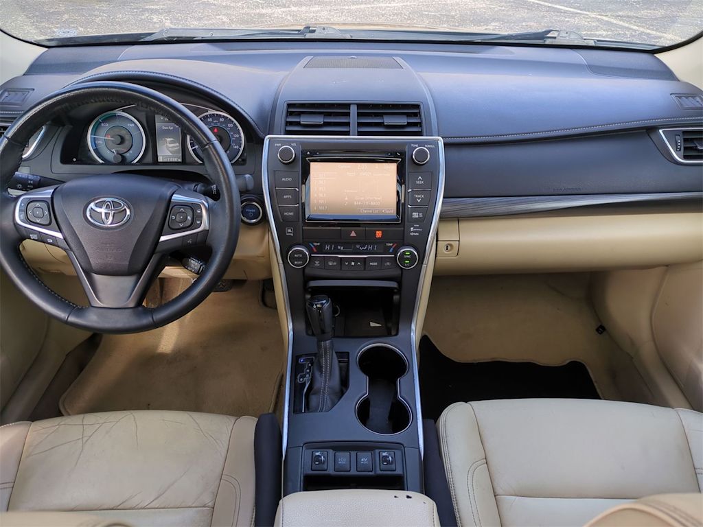 2015 Toyota Camry XLE 8