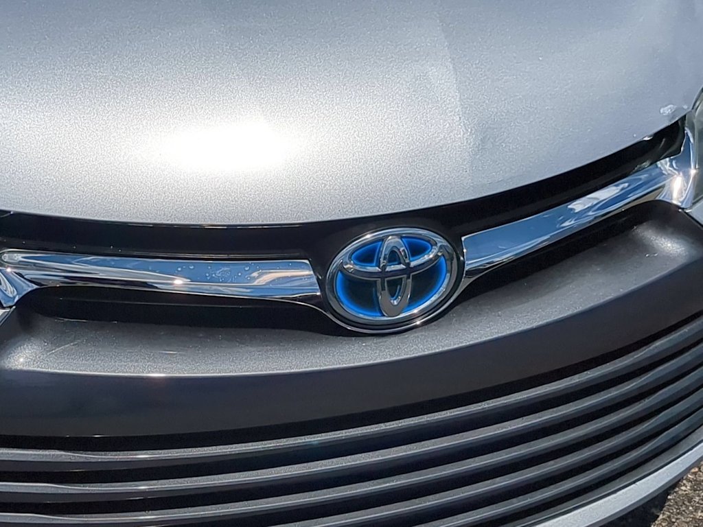 Thumbnail: 2017 Toyota Camry - 6