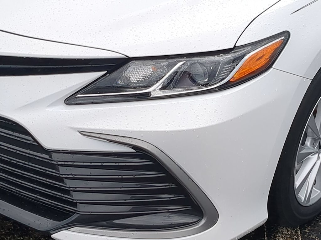 Thumbnail: 2024 Toyota Camry - 21