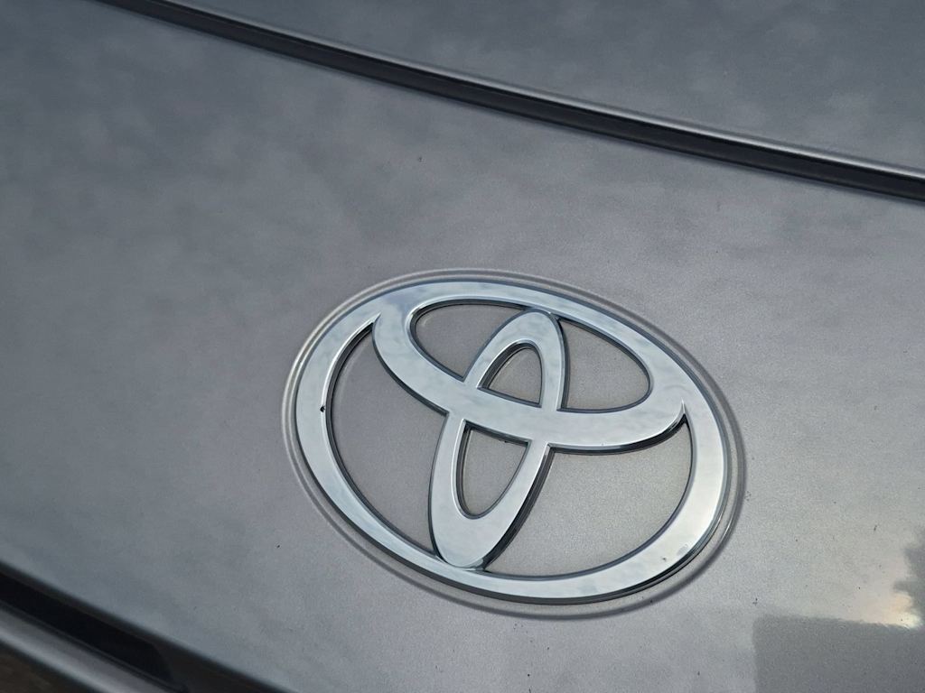 Thumbnail: 2025 Toyota Camry - 7