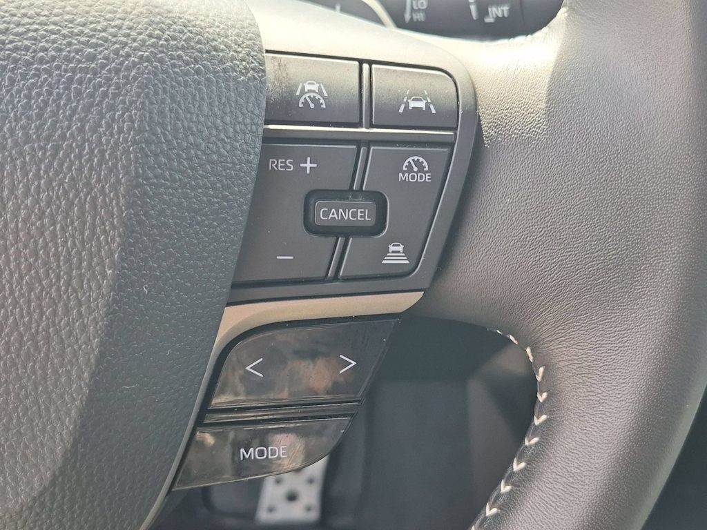 Thumbnail: 2025 Toyota Camry - 30