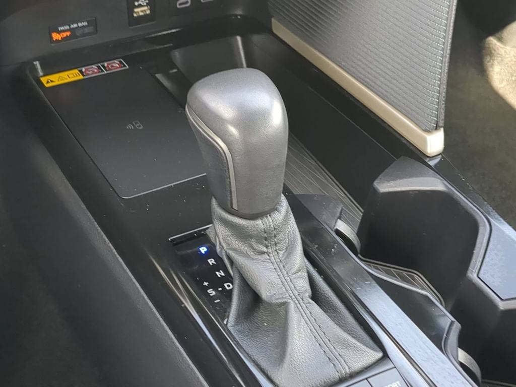 Thumbnail: 2025 Toyota Camry - 14