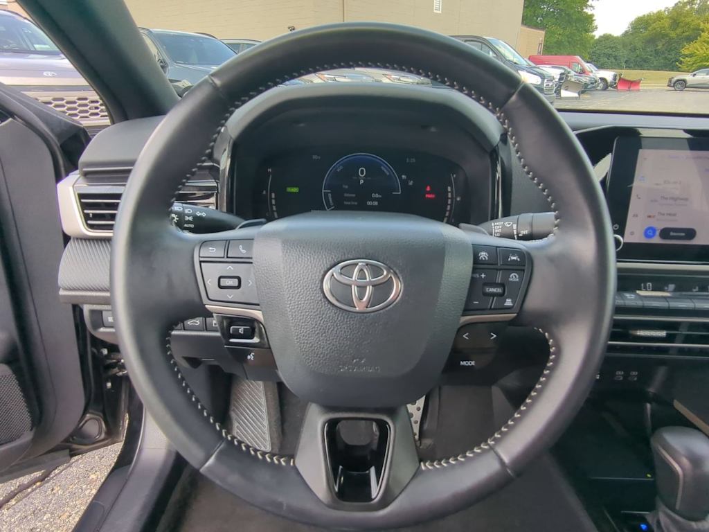 Thumbnail: 2025 Toyota Camry - 12