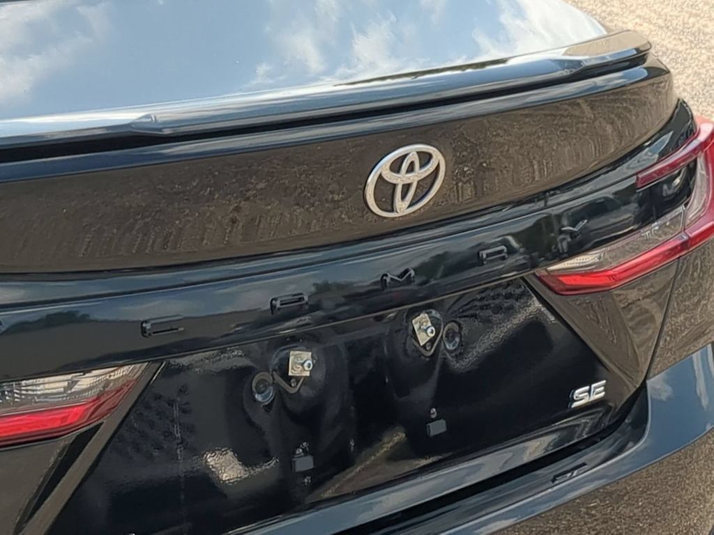 Thumbnail: 2025 Toyota Camry - 22
