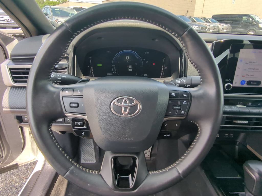 Thumbnail: 2025 Toyota Camry - 13